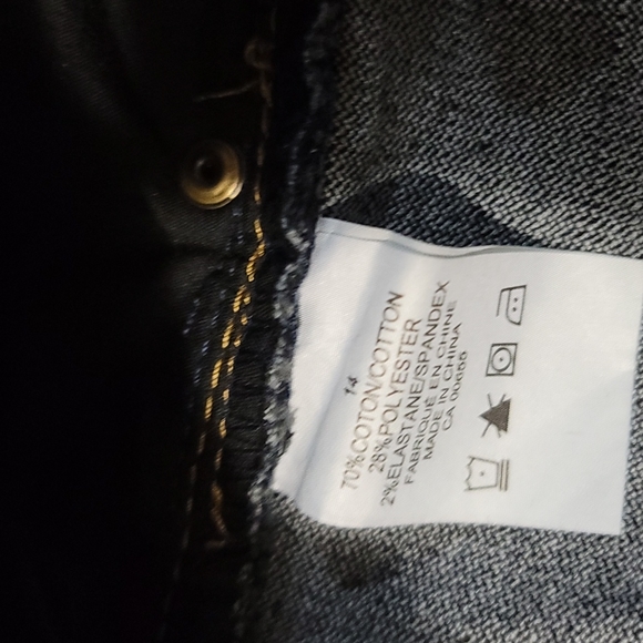 Like New Capri style jeans siz 14 made by D/C faded look mid leg Savvy dark blue - Picture 9 of 16